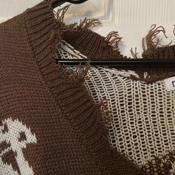 Rue 21 Distressed Mushroom Sweater - Picture 3 of 4